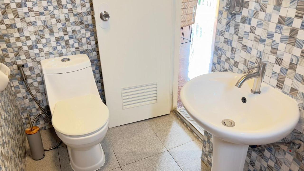 Bella'S Guest House Pooc エクステリア 写真